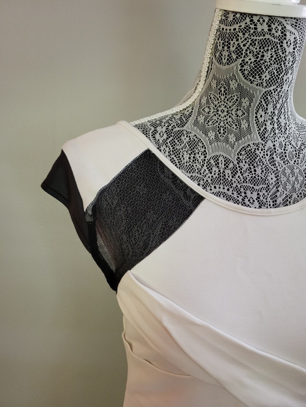Bebe Dress - Picture 4 of 10